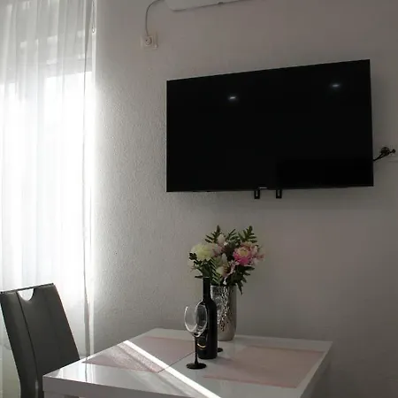 Jeta Studio & Apartmán *