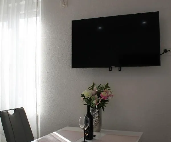 Jeta Studio & Διαμέρισμα *