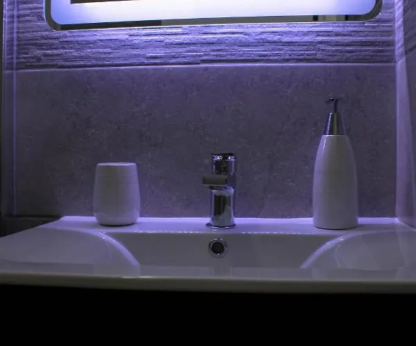 Διαμέρισμα Jeta Studio & *