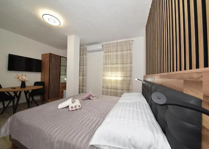 Διαμέρισμα Jeta Studio & Ζαντάρ